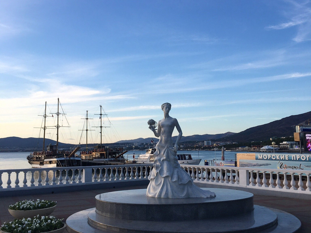 White Bride Sculpture-Gelendzhik必去景点
