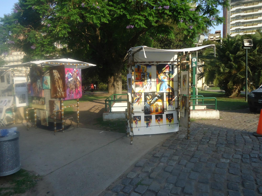 Feria de Artesanos de Plaza Francia景点图片