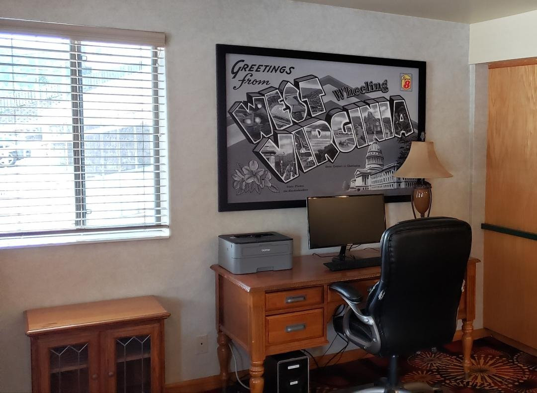 Super 8 by Wyndham Wheeling主图