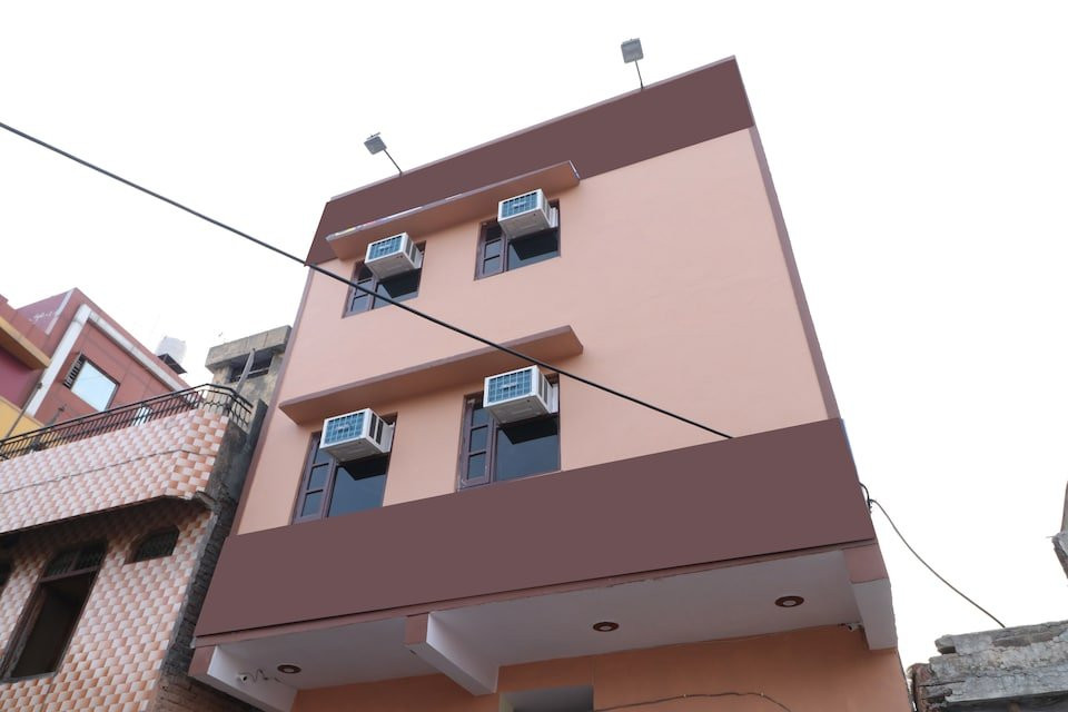 OYO 35646 Star 99
