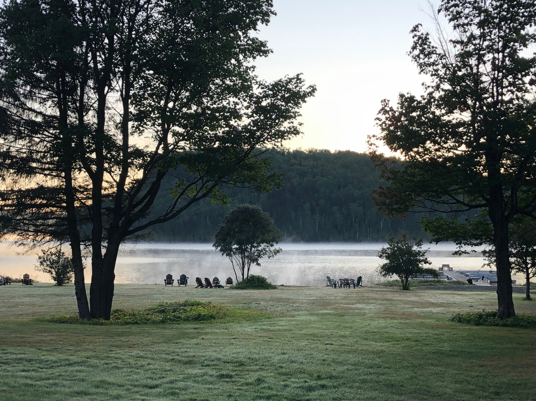 Auberge du Lac-a-l'Eau-Claire主图