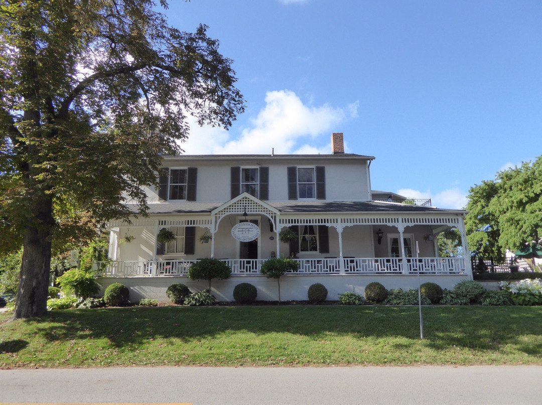 The Old Bank House主图