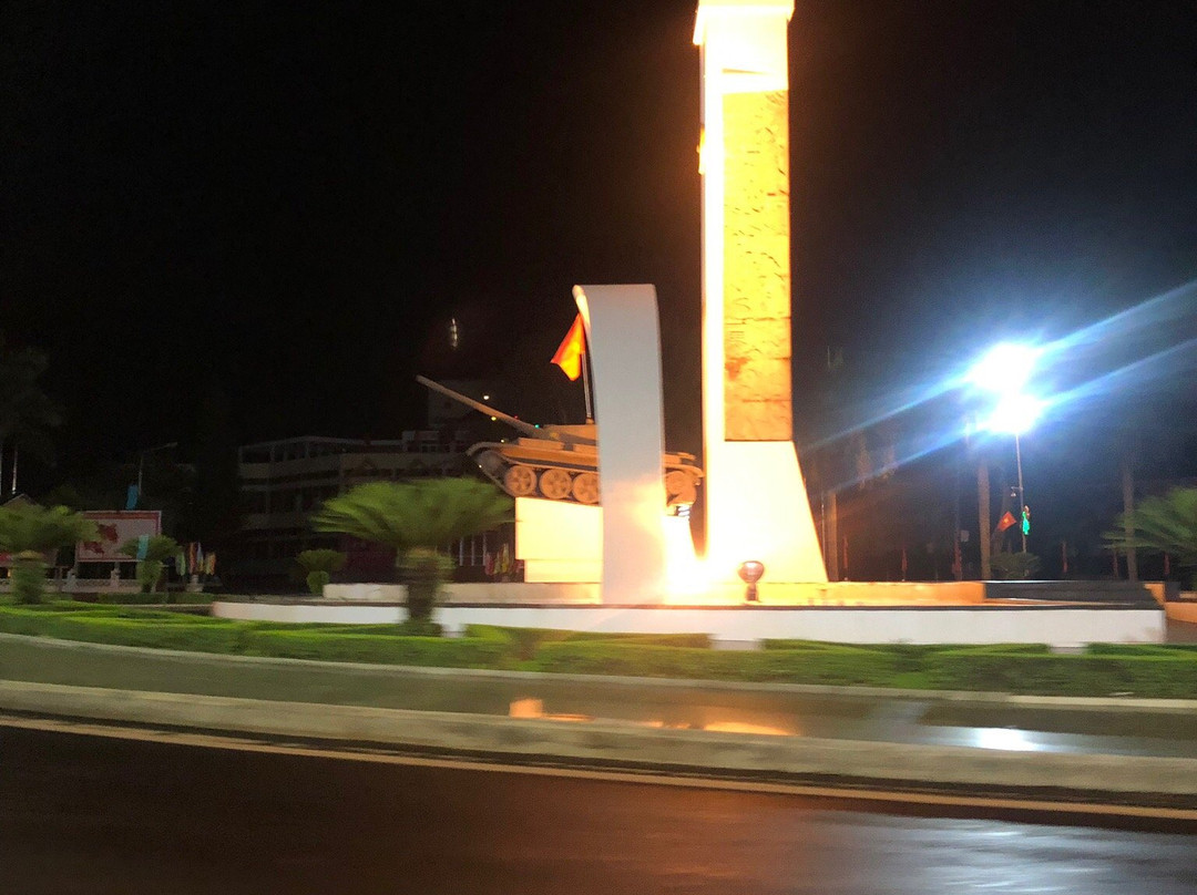 Victory Monument  Buon Ma Thuot景点图片