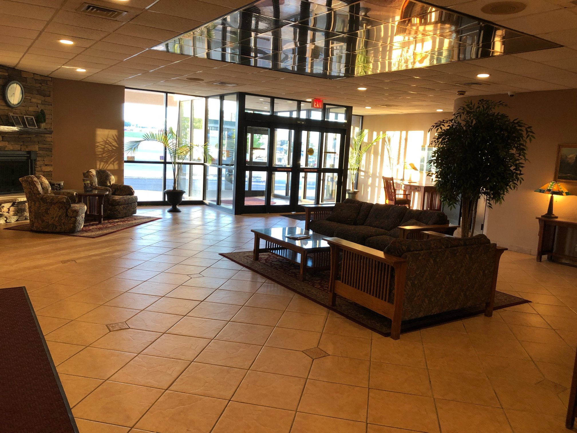 沃特敦华美达酒店-浴室