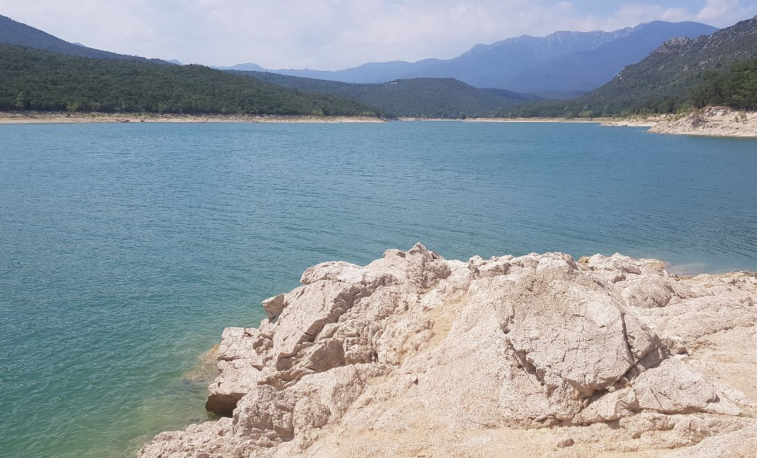 Boadella Reservoir景点图片