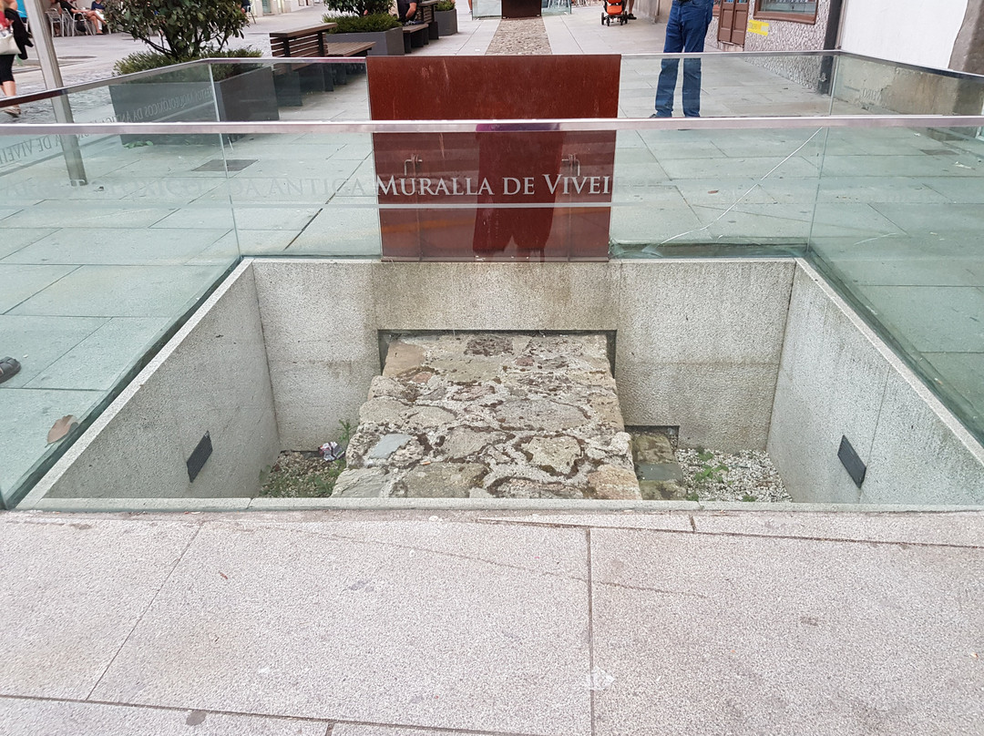 Porta da Vila-比韦罗必去景点