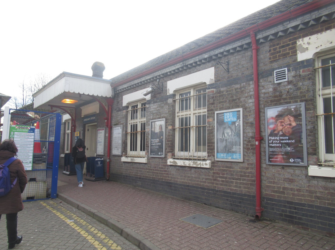 Amersham Underground Station景点图片