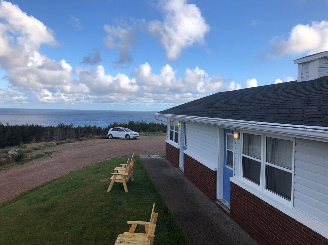 Burton's Sunset Oasis Motel主图