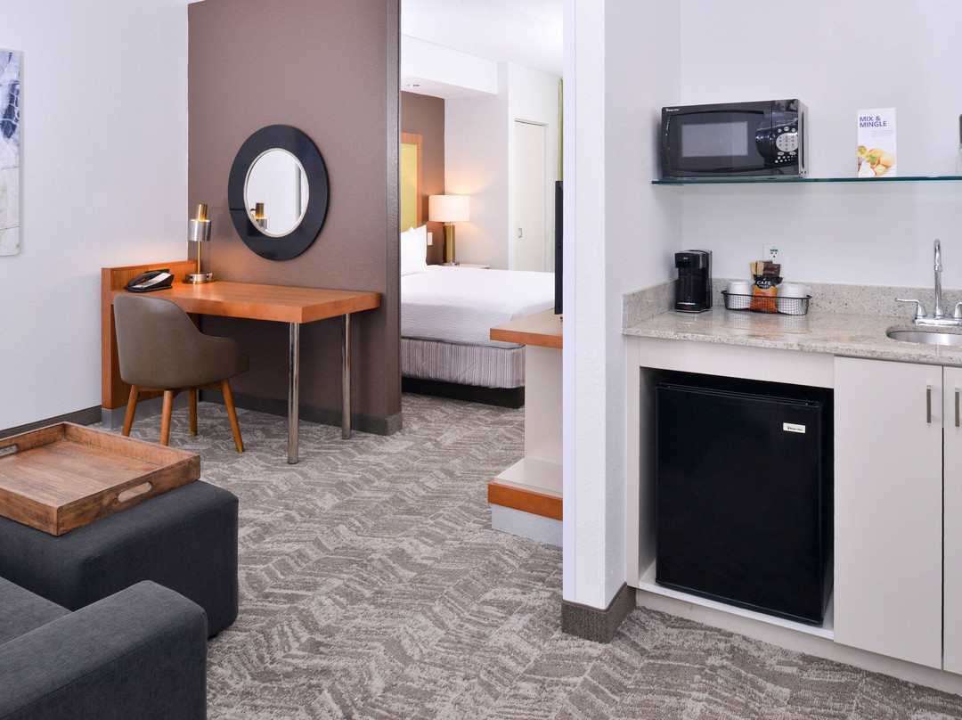 费尔法克斯费尔奥克斯春季山丘套房主图