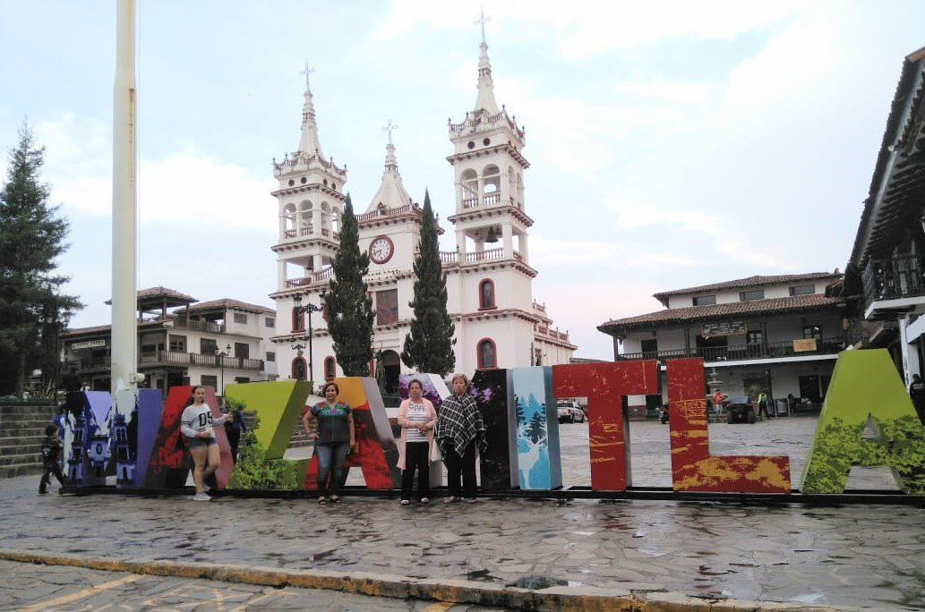 Plaza Municipal Jose Parres Arias景点图片