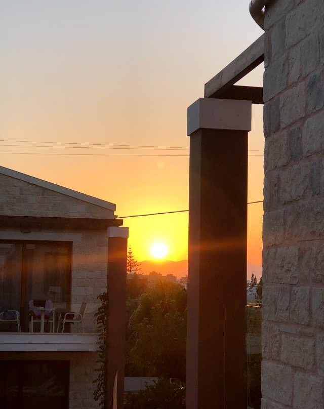 Althea Village Hotel主图