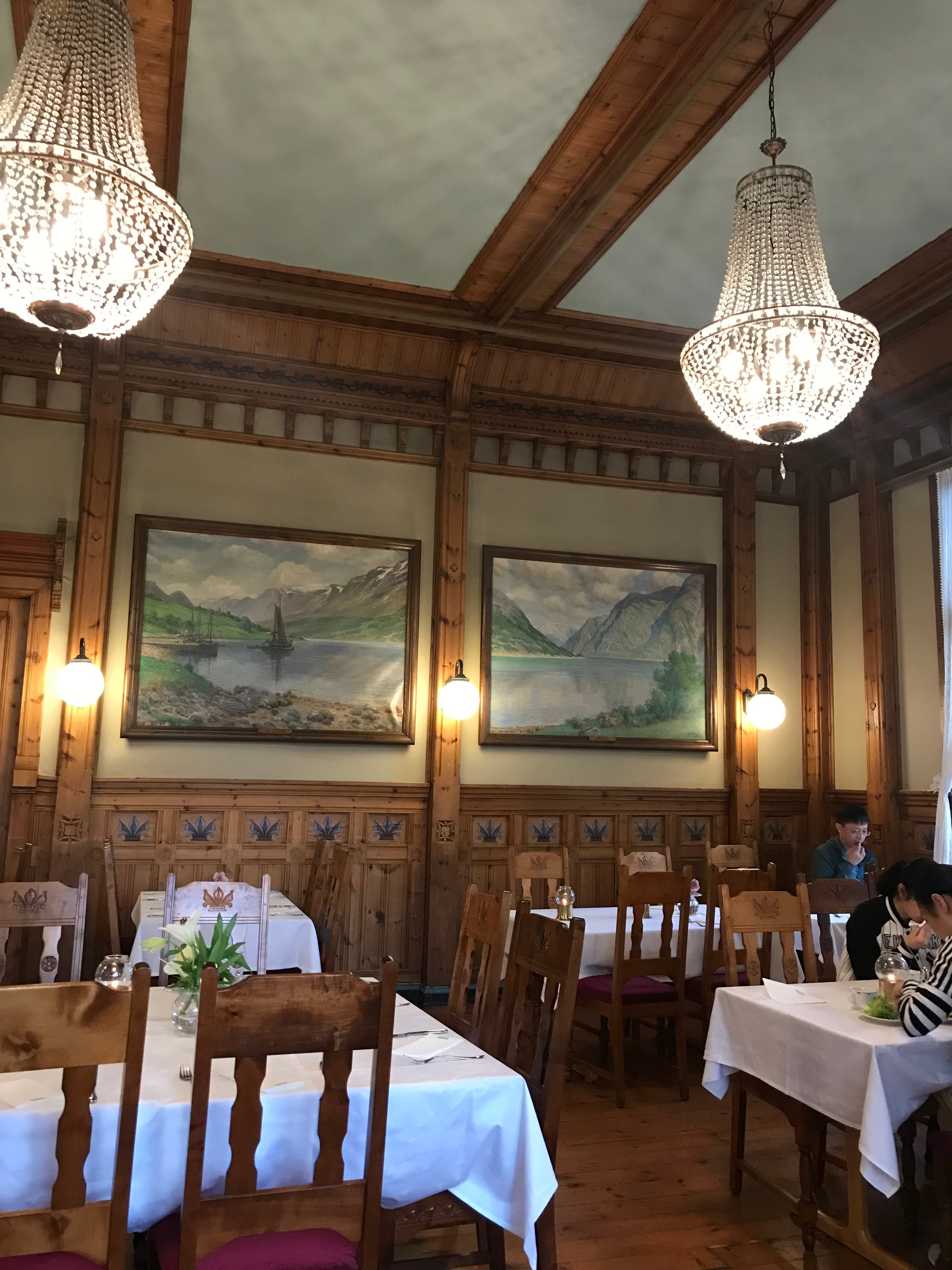 Thon Hotel Sandven-餐饮