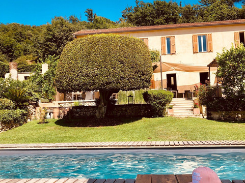 托勒布兰奇酒店主图