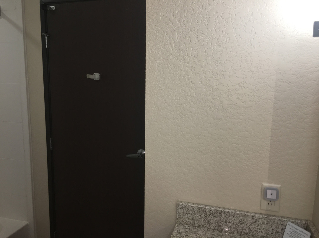 Country Inn & Suites by Radisson, Cedar Rapids Airport, IA主图