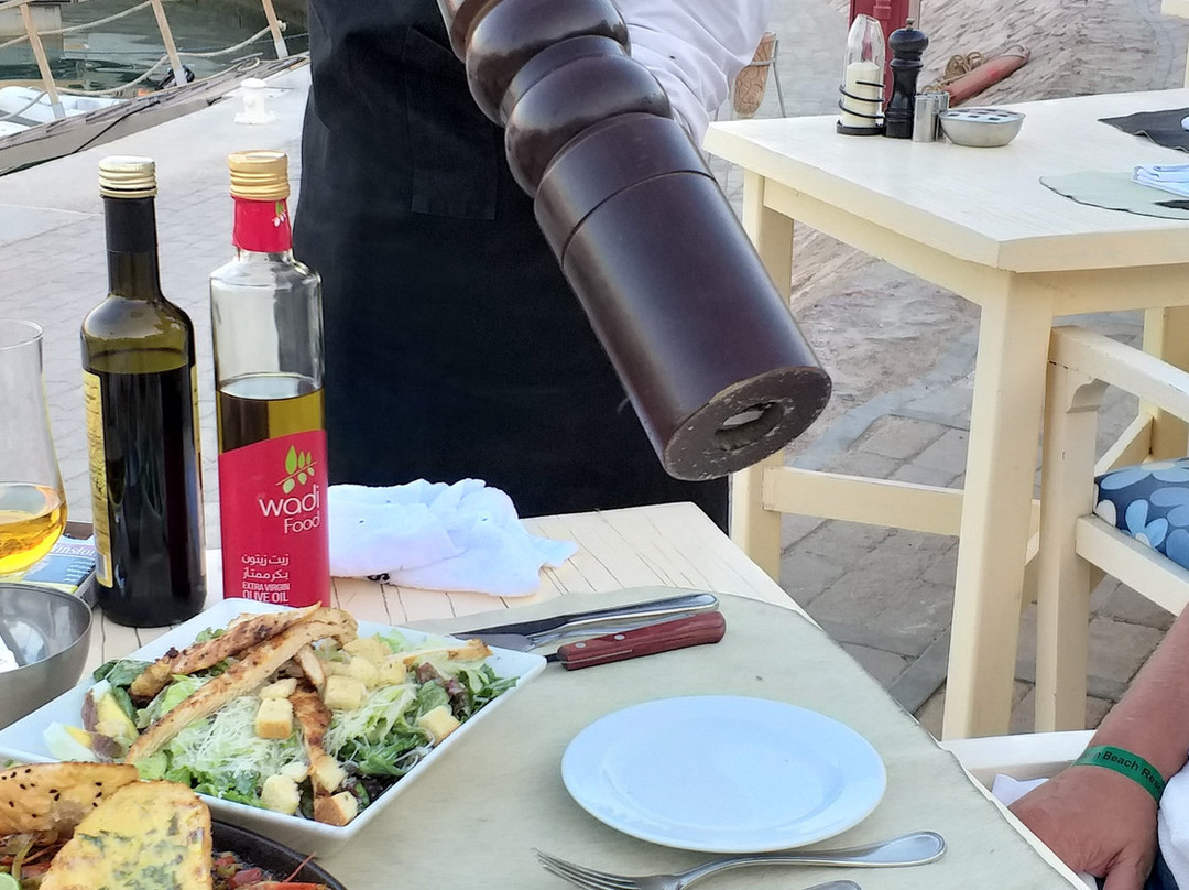 艾高娜餐馆和美食-Captain's Steakhouse