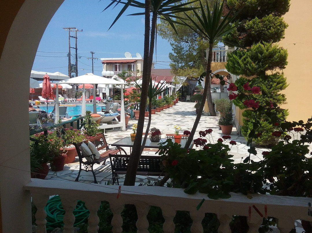 Panorama Studios Apartments主图