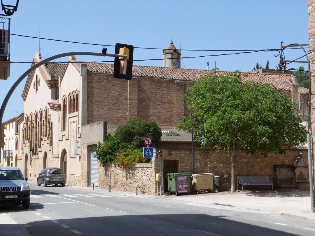 Celler Sindicat Agricola-Pira必去景点