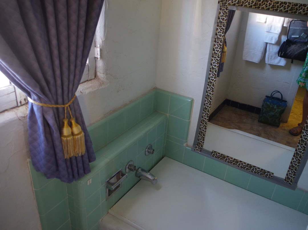 埃尔游唱诗人汽车旅馆主图