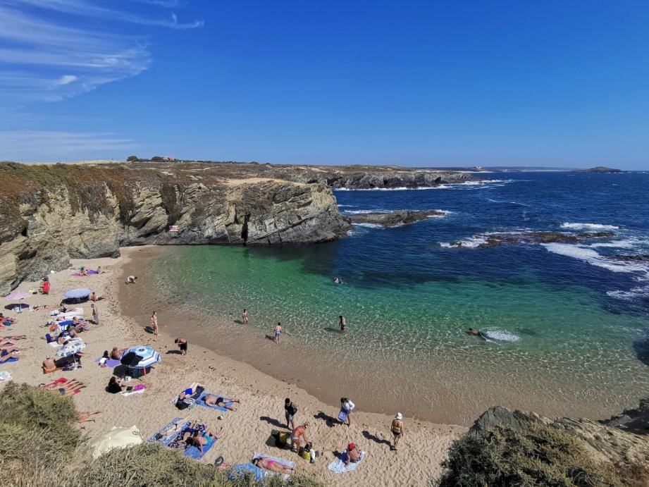 Praia dos Buizinhos景点图片