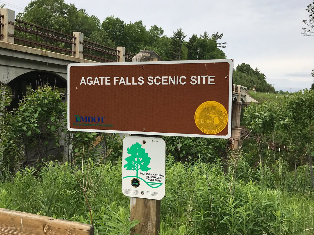 Agate Falls Scenic Site景点图片