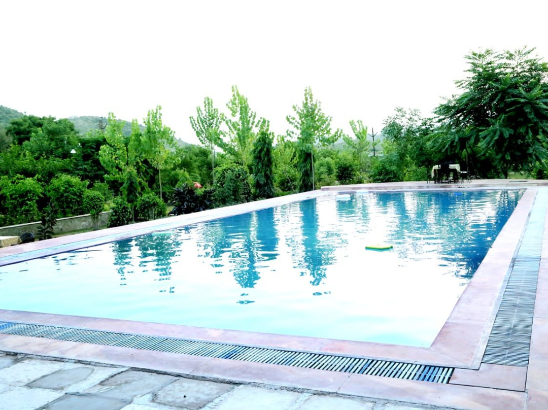 CT Resorts Jungle Camp主图