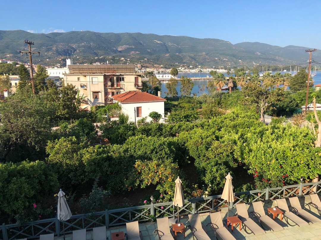 Saga Hotel Studios & Apartments主图