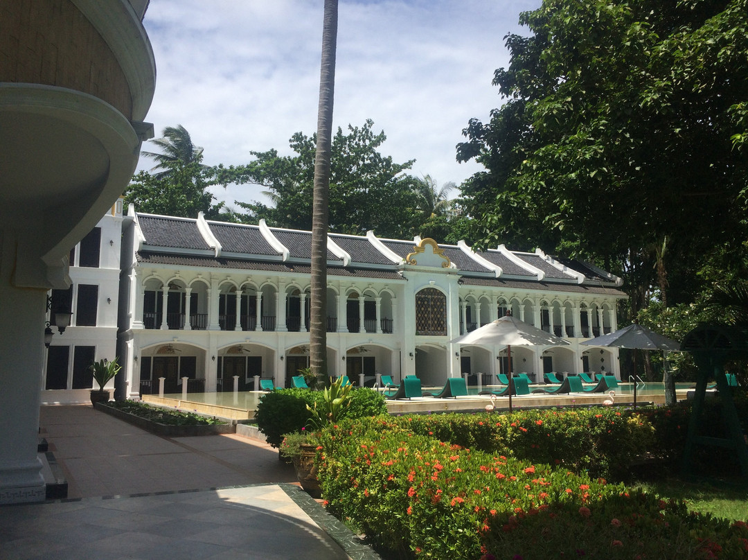 拉查岛瑞阿布瑞度假酒店主图