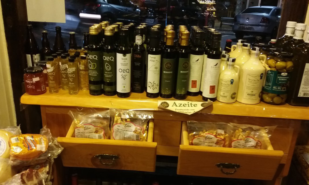 Armazem Di Vino - Empório Gourmet-圣安东尼奥杜皮尼亚尔必去景点