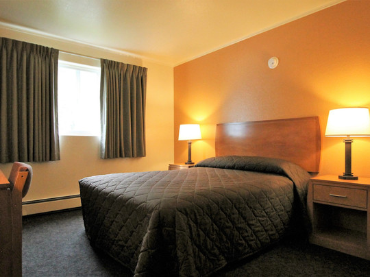 Shelikof Lodge主图