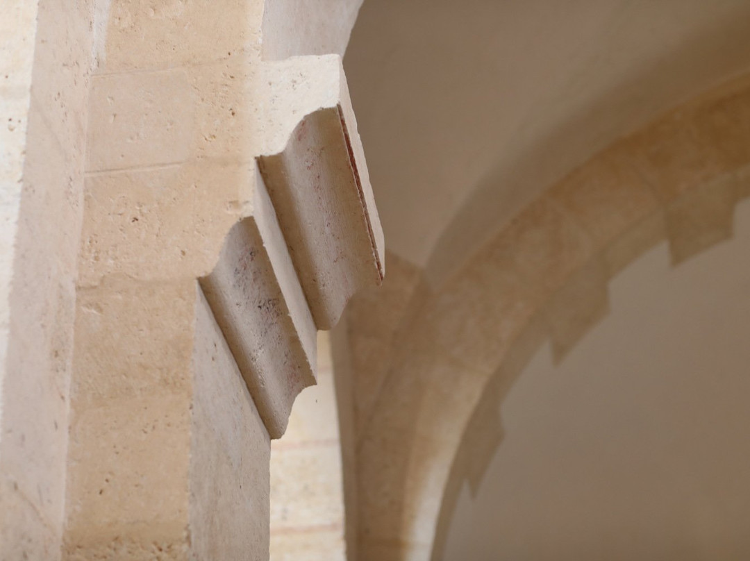 L'eglise Notre-Dame de Lancharre-Chapaize必去景点