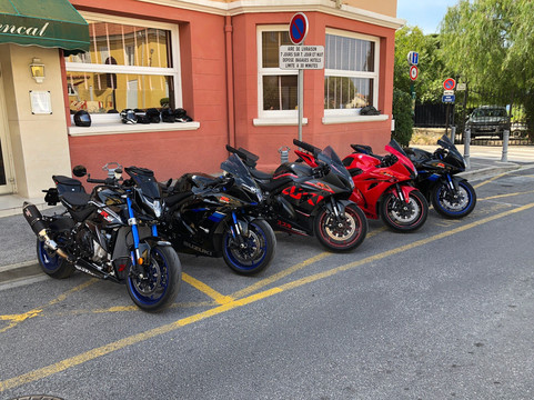 普罗旺斯酒店主图