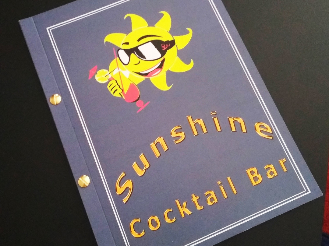 Sunshine cocktails bar-Hanioti必去景点