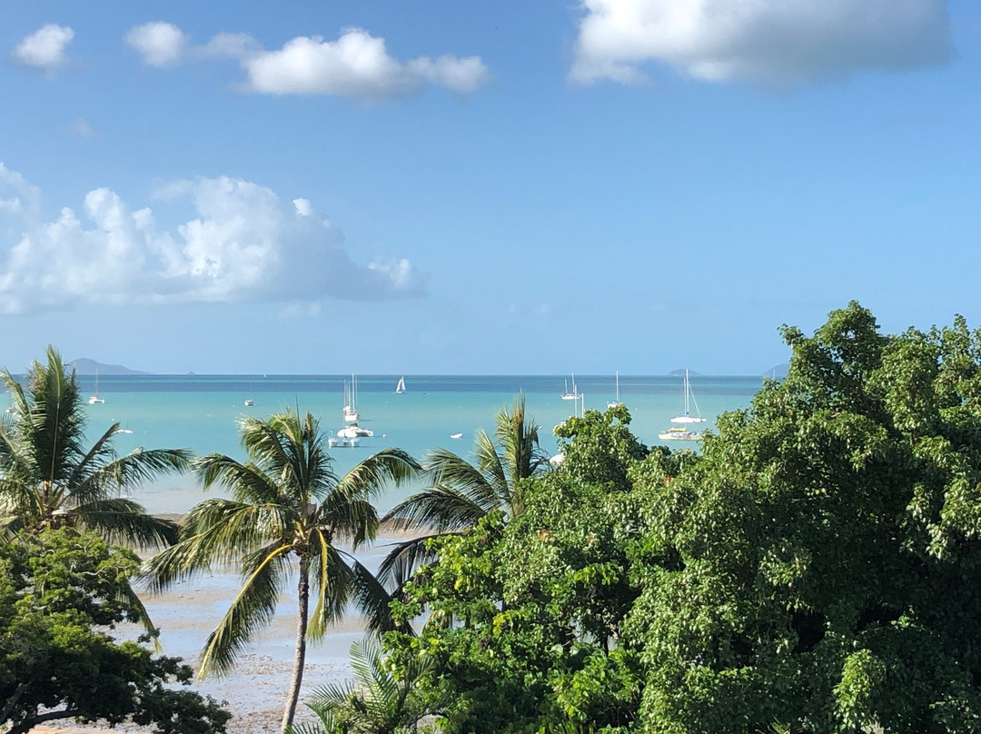 埃尔利海滩酒店主图