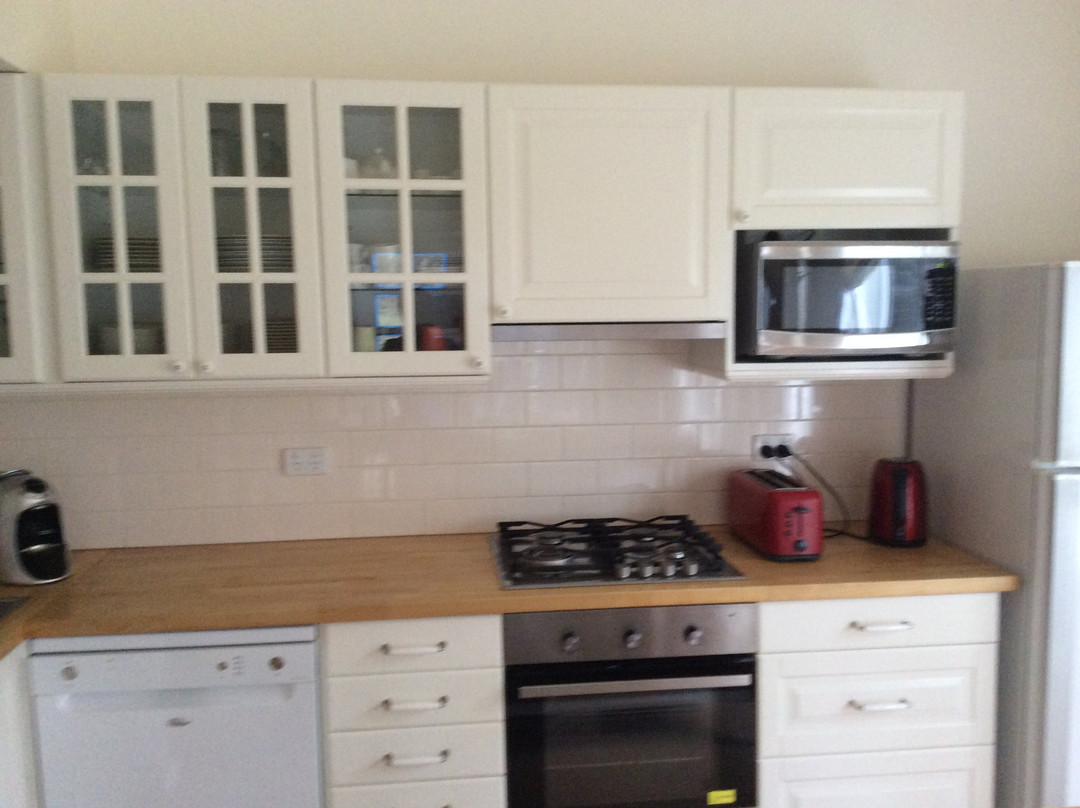 Andrea's White House主图