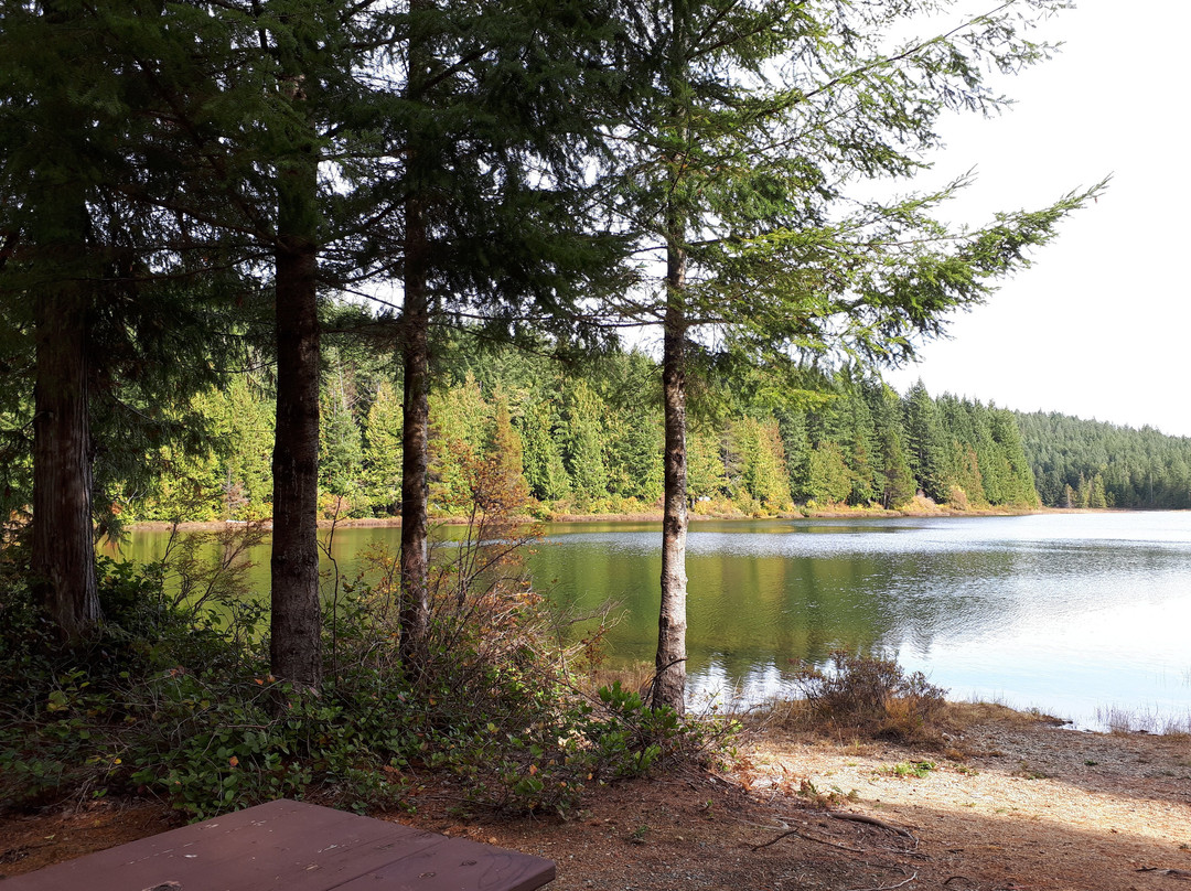Morton Lake Provincial Park景点图片