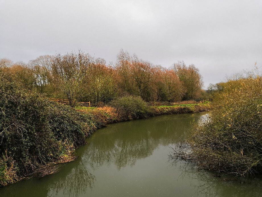 The Stanwick Lakes to Rushden Lakes walk景点图片