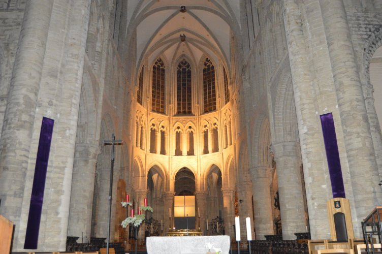 圣弥额尔圣古都勒主教座堂（Cathedrale St-Michel et Ste-Gudule）景点图片