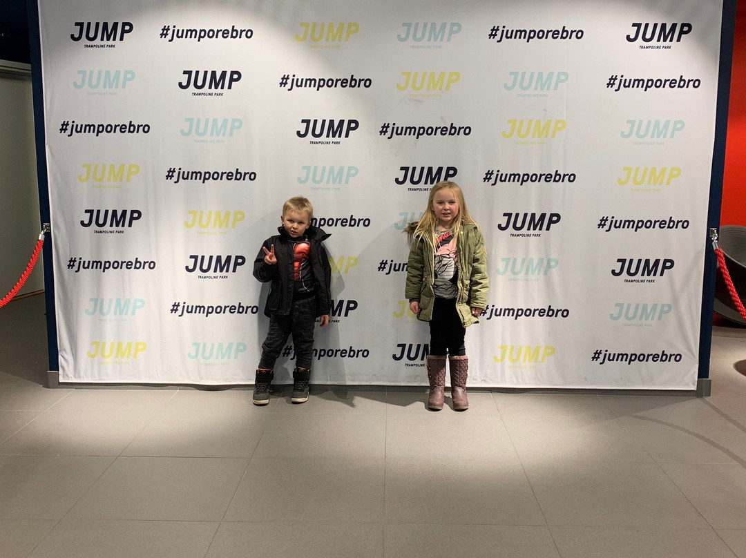 Jump Trampoline-厄勒布鲁必去景点
