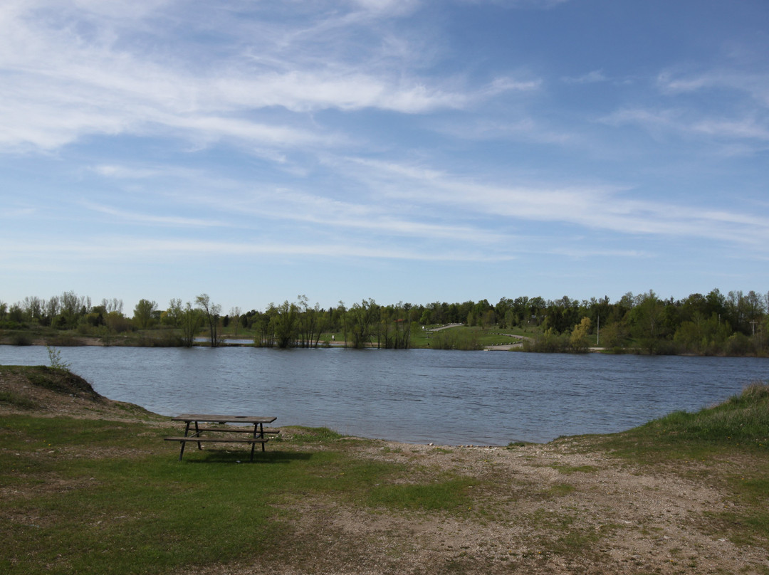 Guelph Lake Conservation Area景点图片