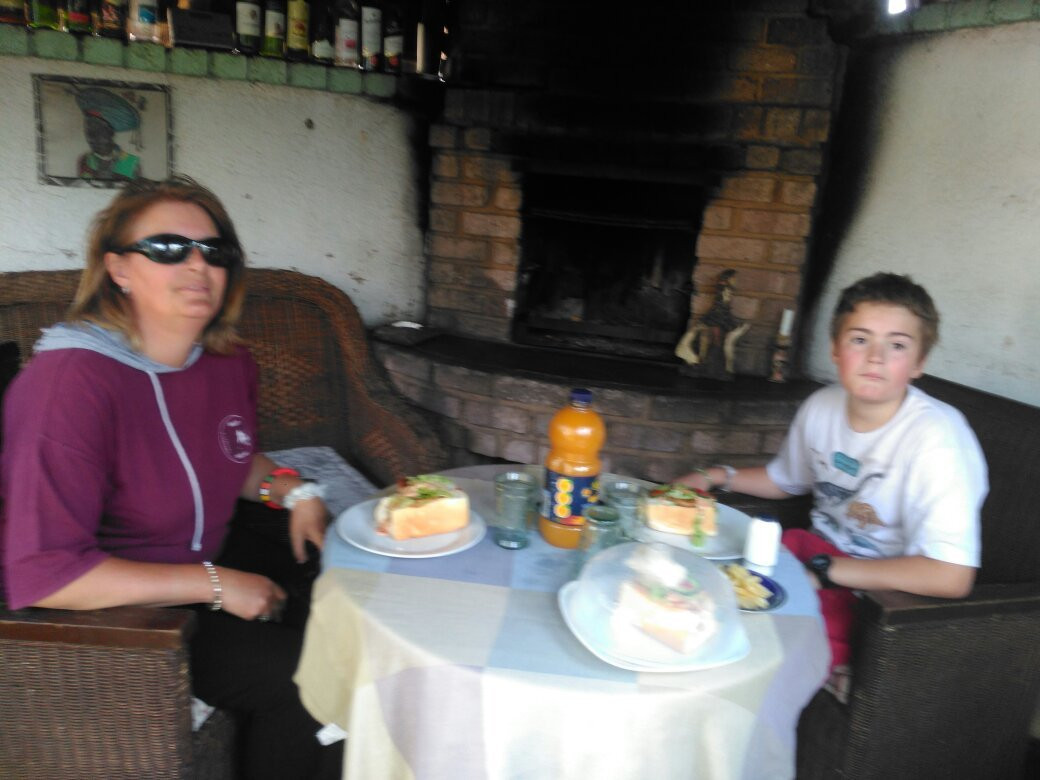 Authentic African Tours and Back Packers主图