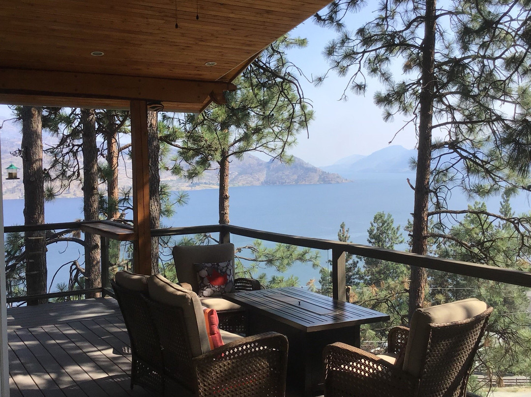 Peachland Bed and Breakfast主图