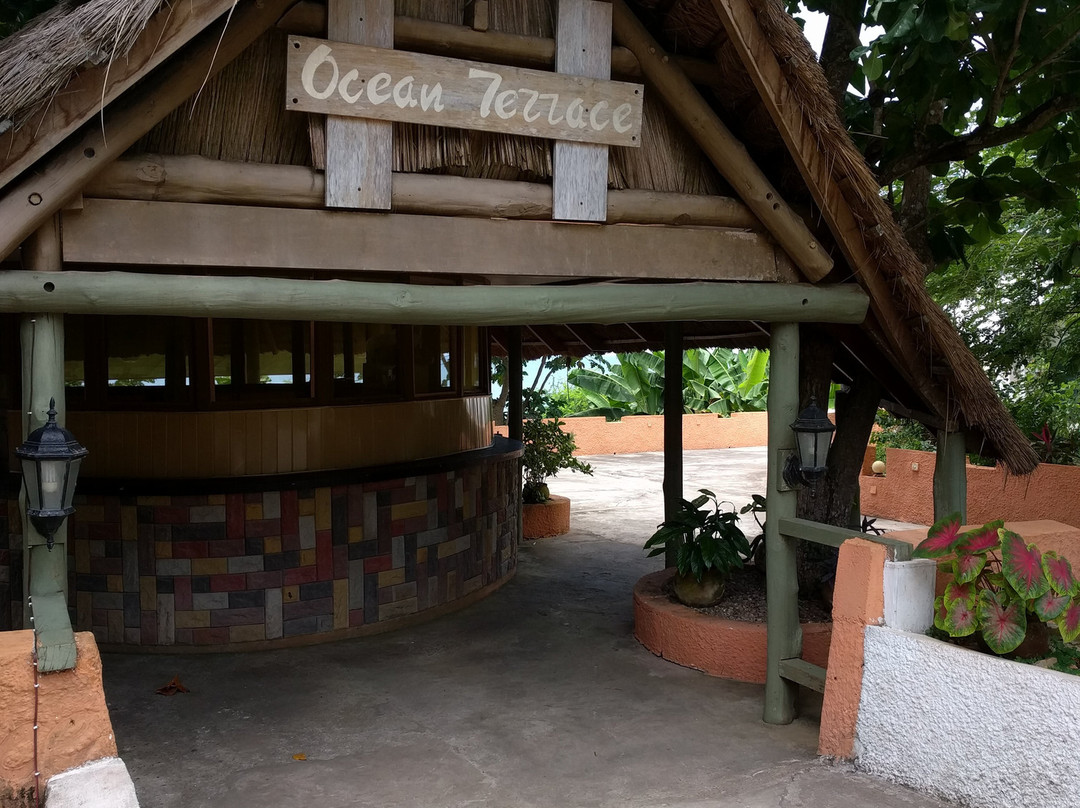 Biriwa Beach Hotel主图