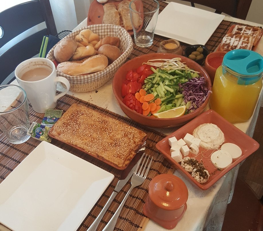 Tene Golan Zimmer Had Nes主图