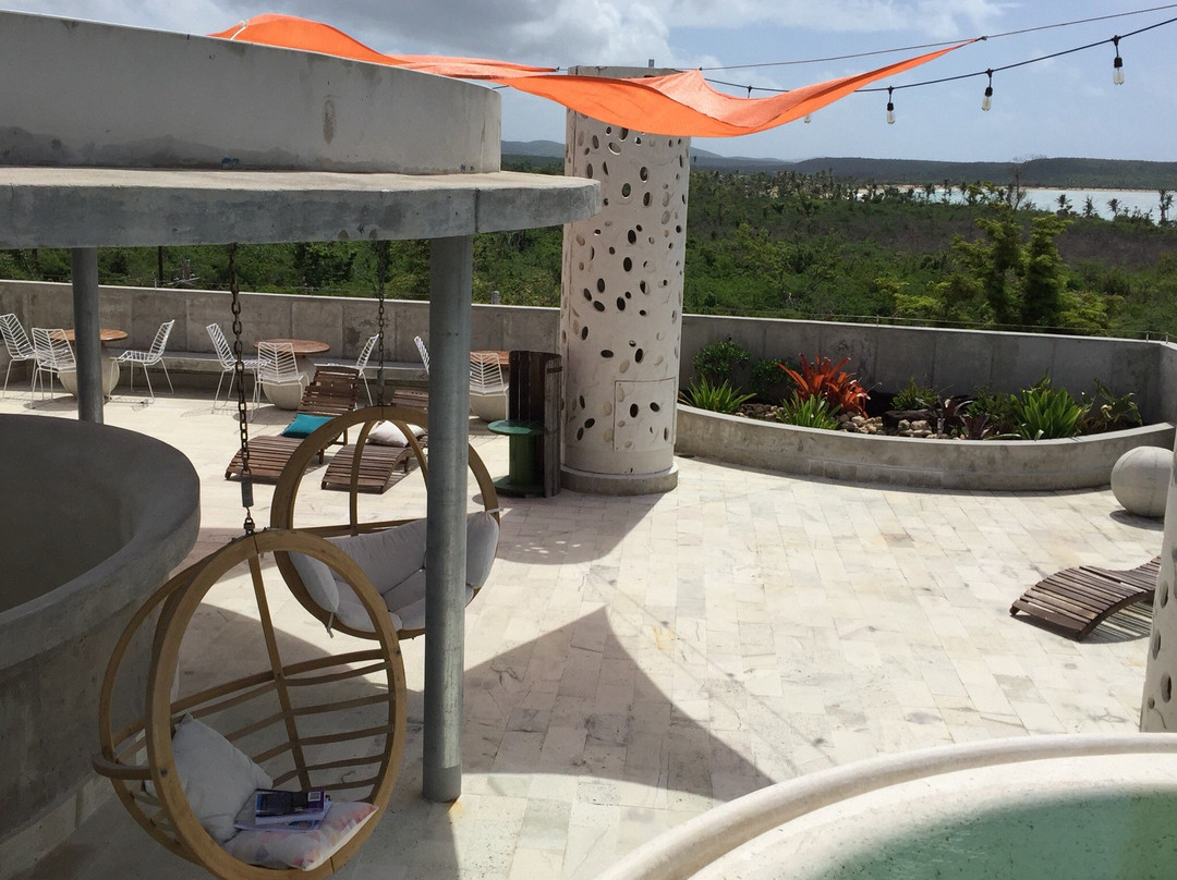 艾尔布洛克酒店主图