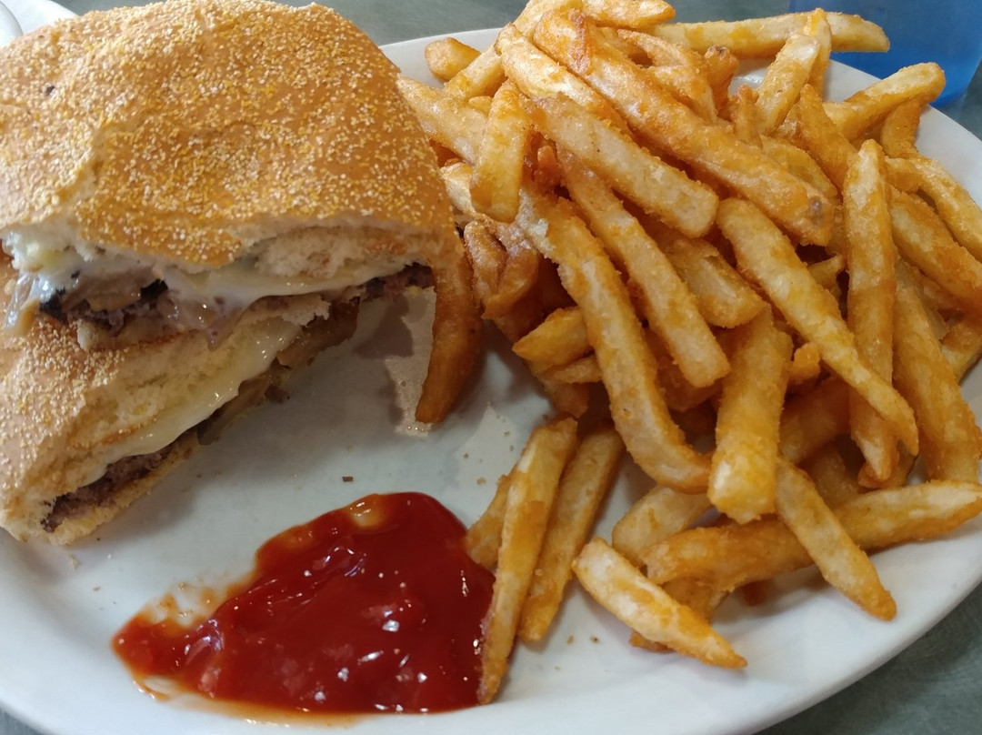 Huntingburg餐馆和美食-American Table Family Dining