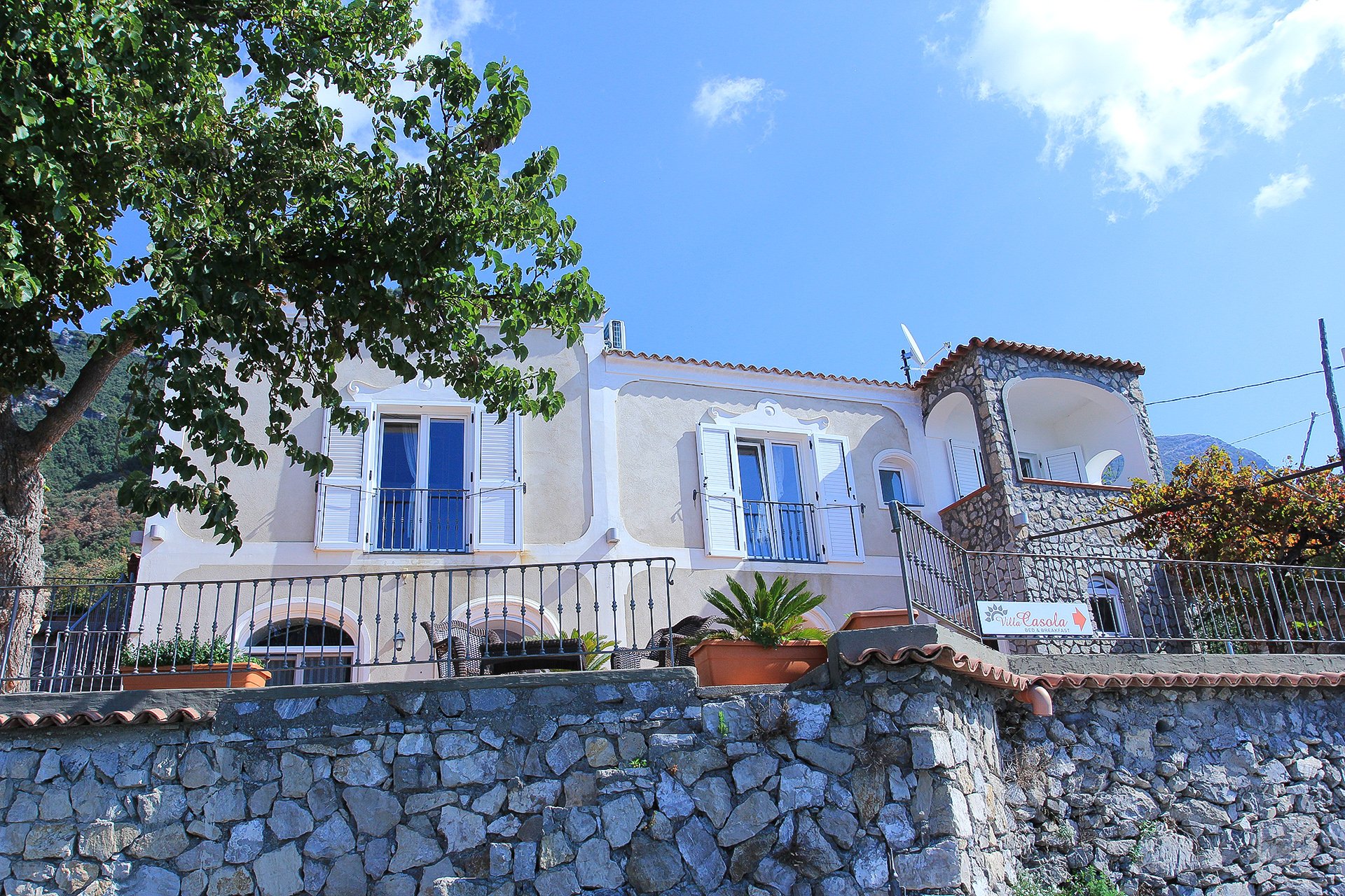 Villa Casola-官方