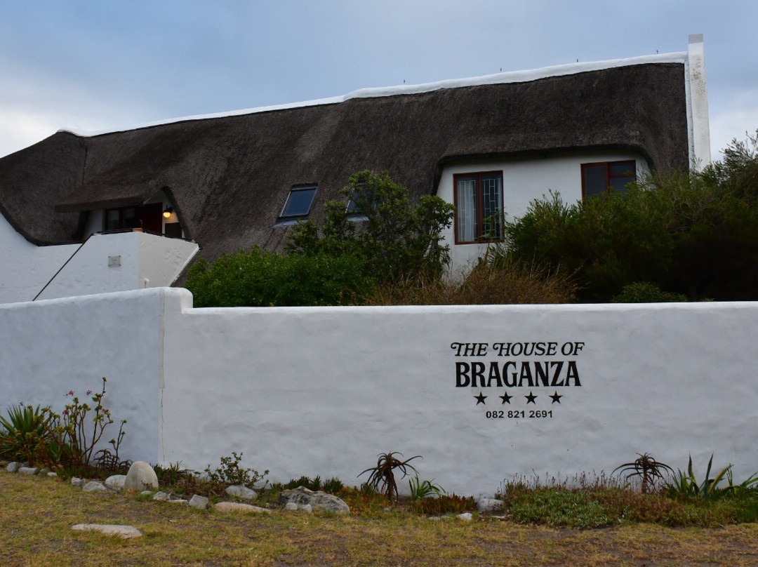 House of Braganza主图