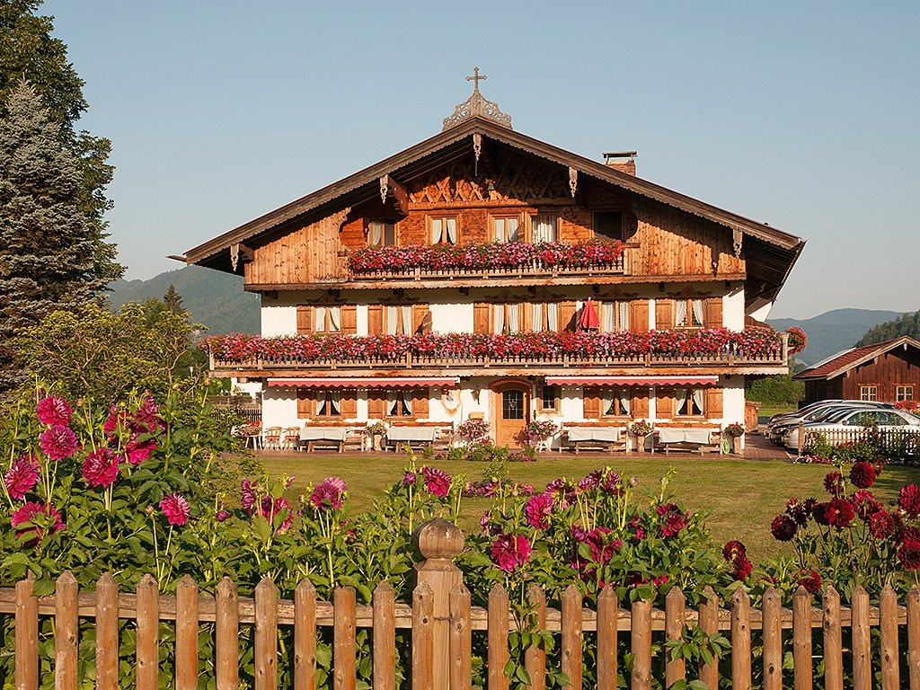 Gästehaus und Ferienwohnungen Gutfelder Hof
