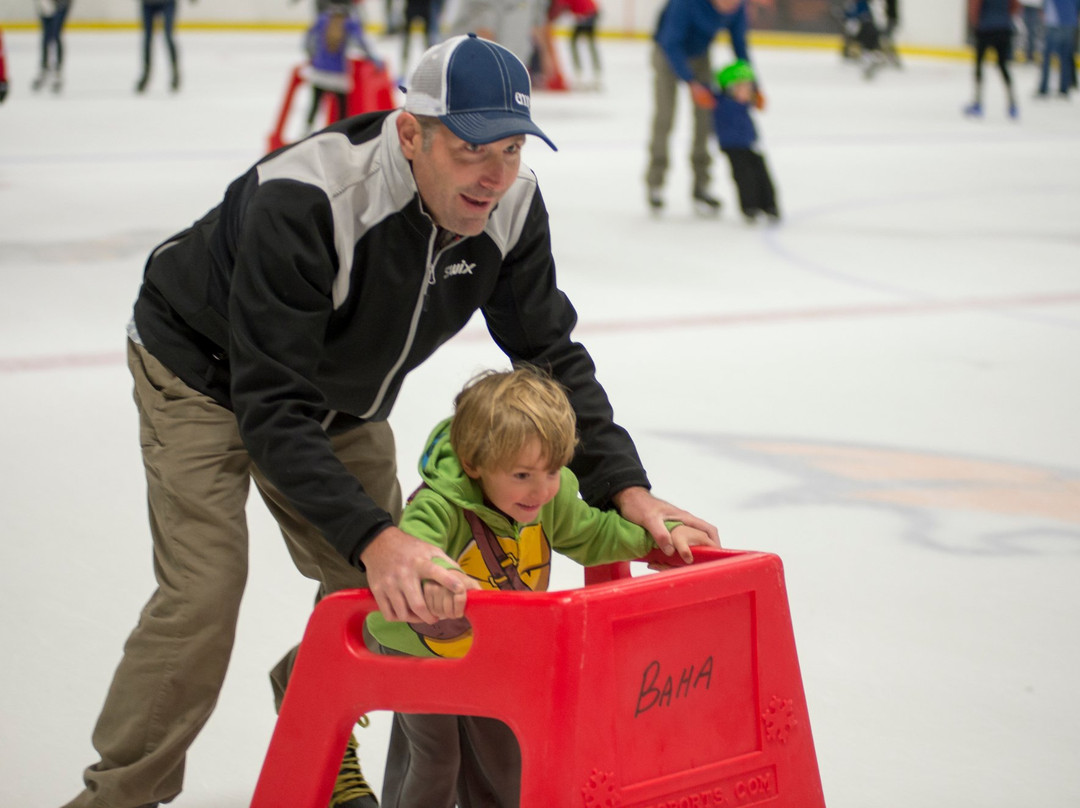 Haynes Pavilion and Ressler Motors Ice Rink-博兹曼必去景点