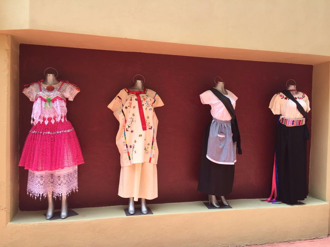 Mercado de Artesanias de las Altas Montanas景点图片